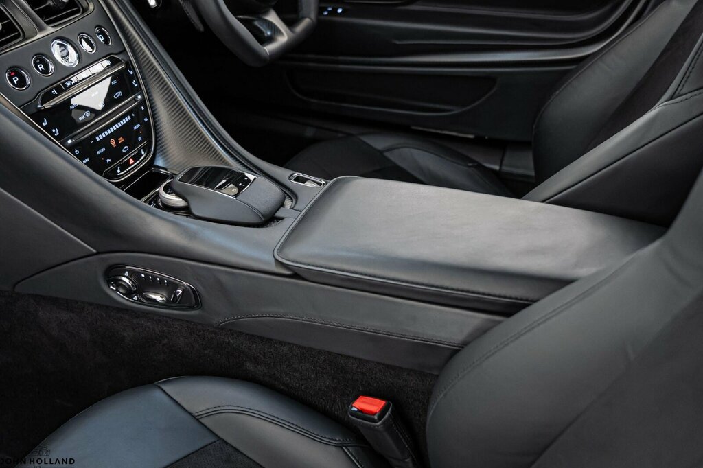 Aston Martin DB11 4.0 V8 Euro 6 2-Door Black #29