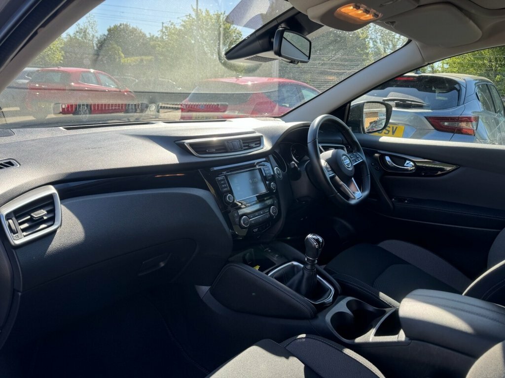 Nissan Qashqai 1.3L N-connecta BJ21RLZ Grey #4