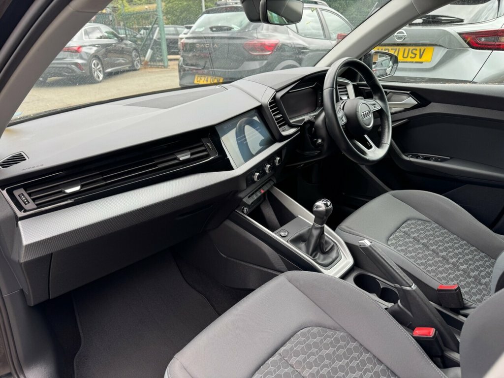 Audi A1 1L Sport BT70JVH Black #4