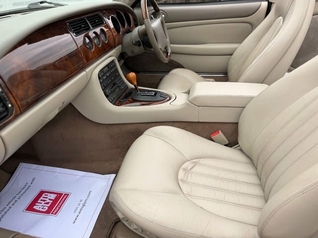 Jaguar XF 1998 4.0 Convertible 284 Gk Silver #24