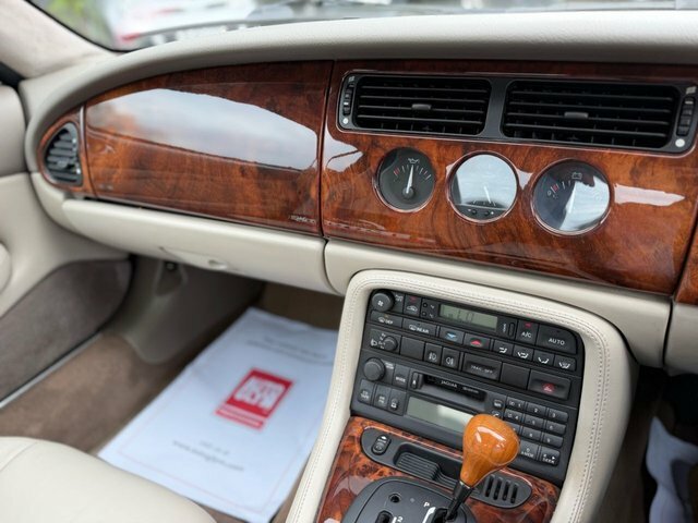 Jaguar XF 1998 4.0 Convertible 284 Gk Silver #26