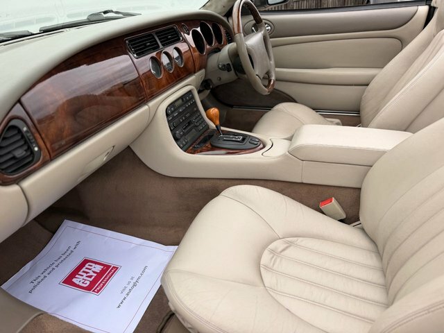 Jaguar XF 1998 4.0 Convertible 284 Gk Silver #23