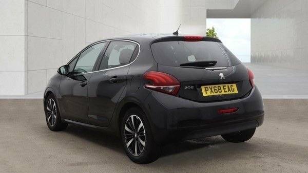 Peugeot 208 Puretech Allure Premium Hatchback PX68EAG Black #3