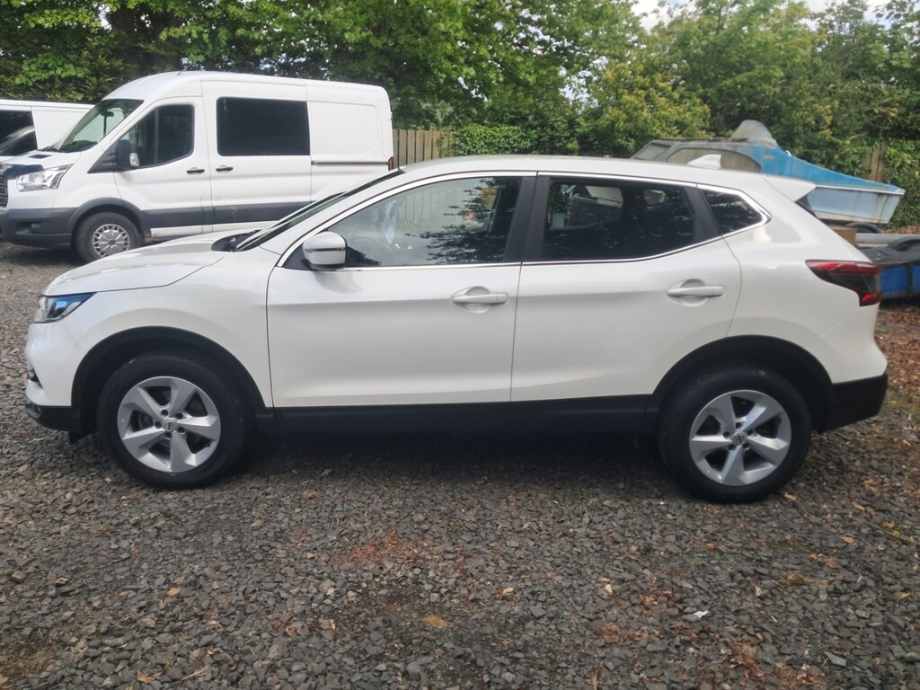 Nissan Qashqai 1.5 Dci 115 Acenta Premium NL68KBE White #4