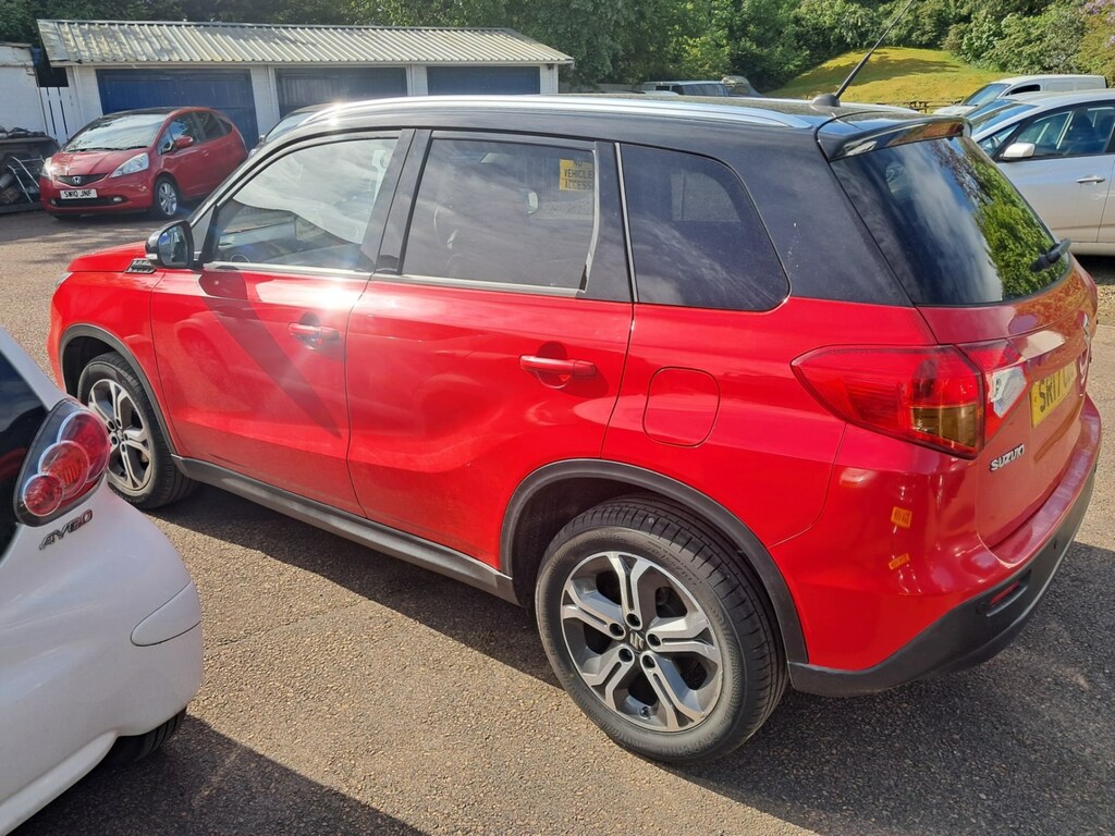 Suzuki Vitara 1.6 Sz5 Red #5