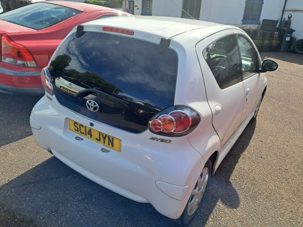 Toyota Aygo 1.0 Vvt-i Mode SC14JYN White #3