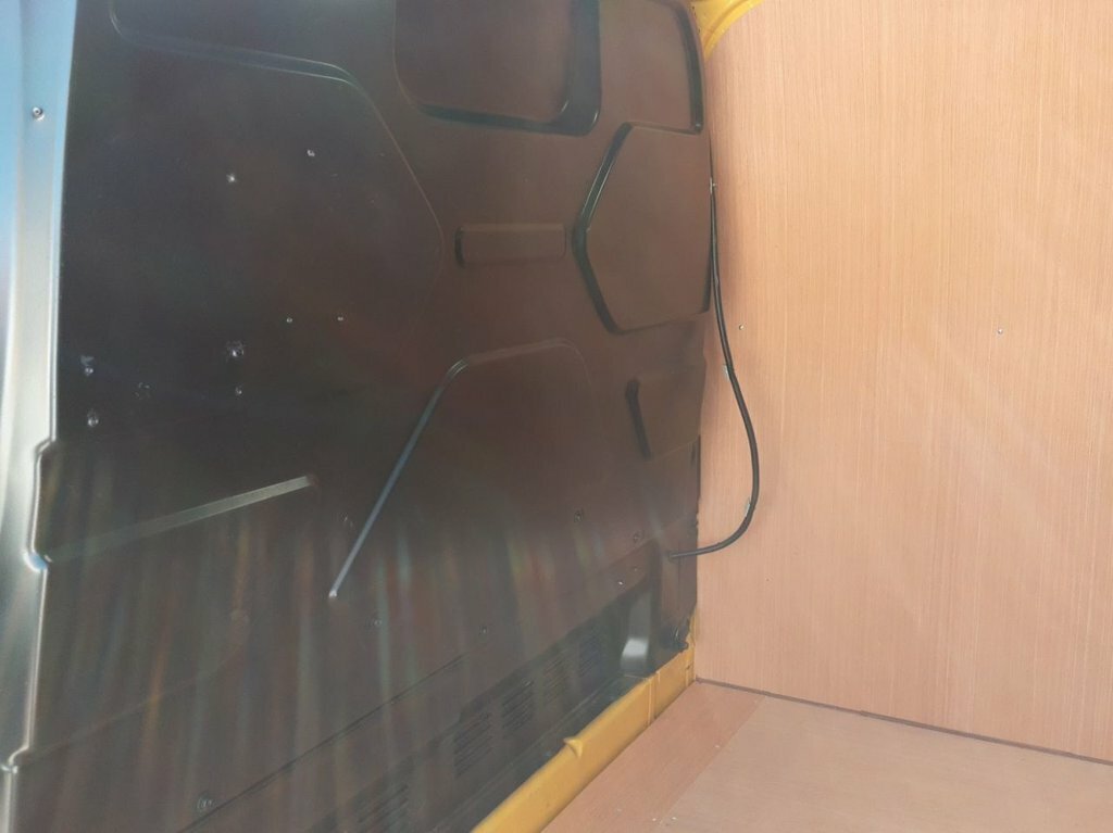 Ford Transit Custom 2L Leader LB22JFN Yellow #3