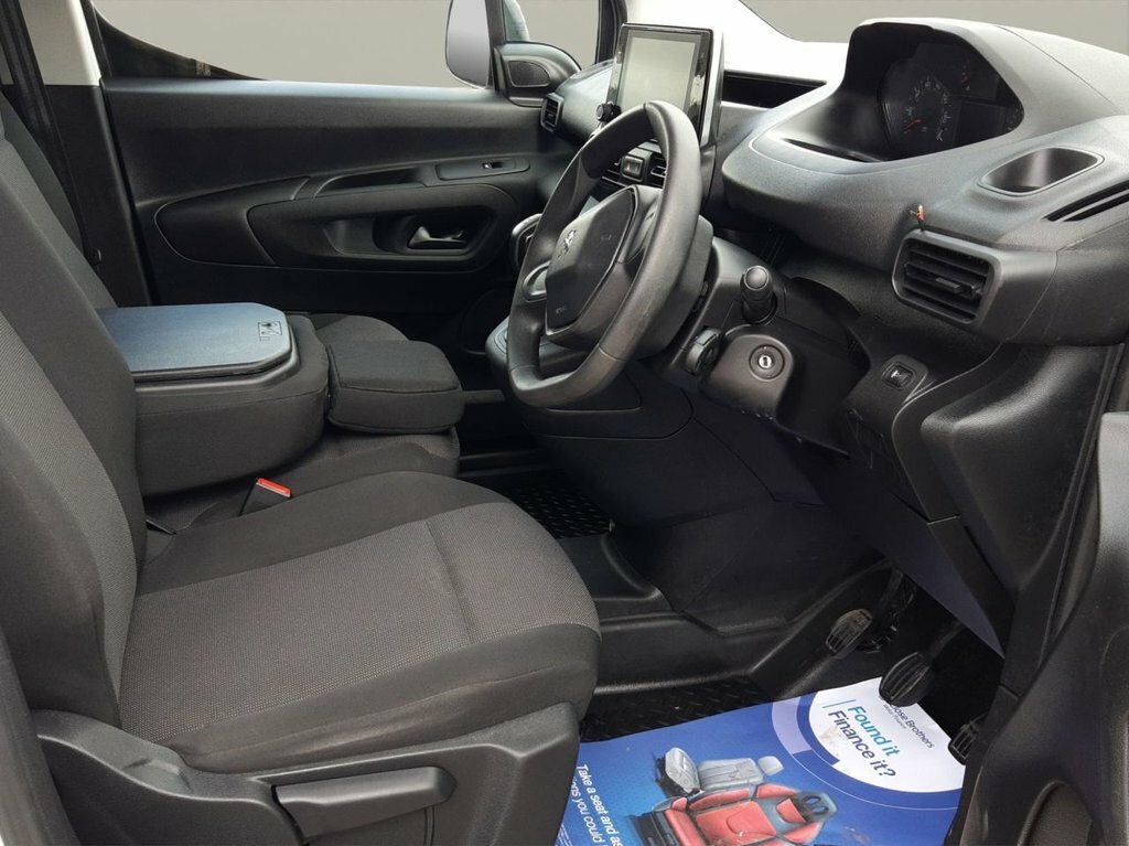 Peugeot Partner 1.5L Professional Premium MF71VNT White #3