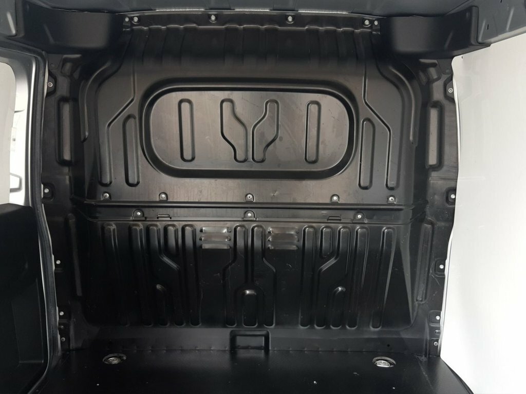 Vauxhall Combo 1.3L Null Silver #3