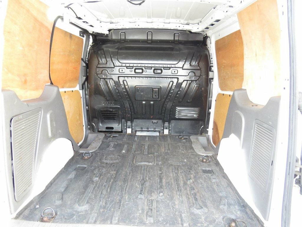 Ford Transit Connect 1.5L Limited YR69UTM White #2