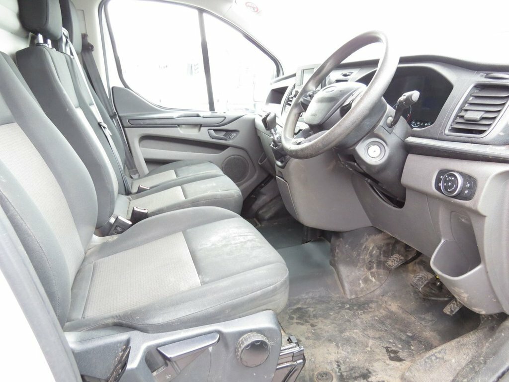 Ford Transit Custom 2L Leader YT20UOK White #2