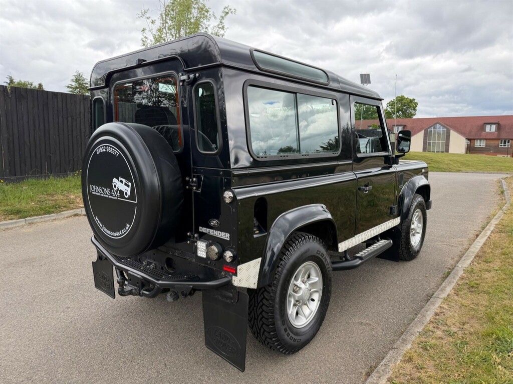 Land Rover Defender 90 Green #9
