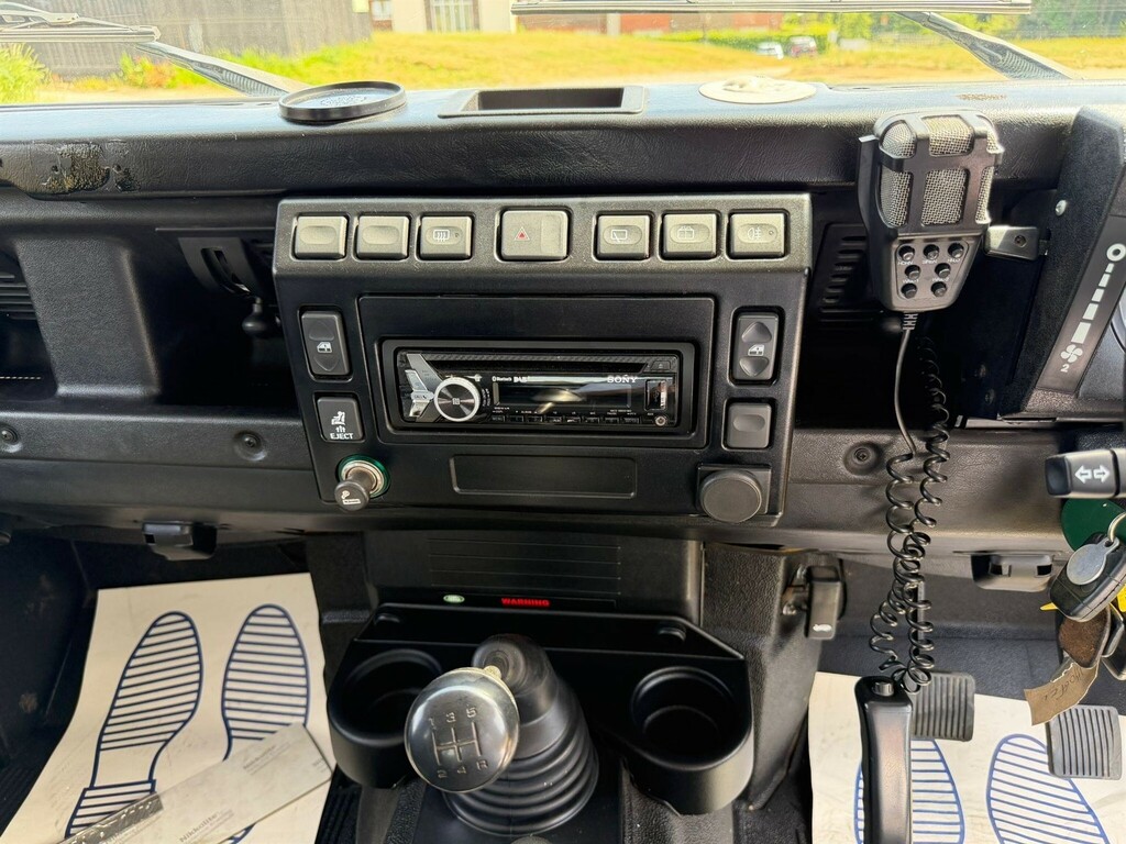 Land Rover Defender 90 Suv Red #12