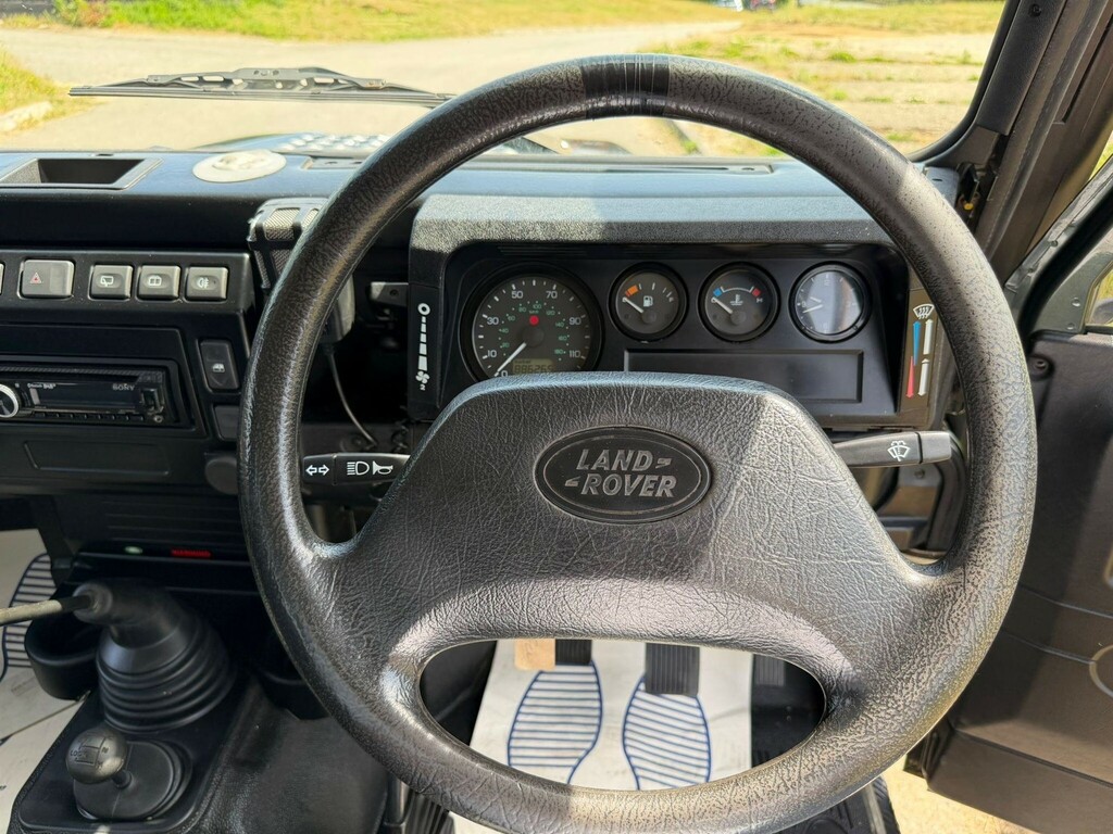 Land Rover Defender 90 Suv Red #28