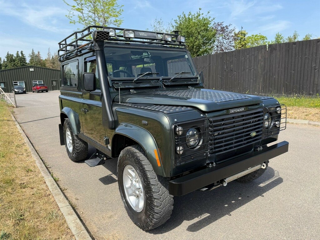 Land Rover Defender 90 2.5 Td5 County Station Wagon 6 Seats