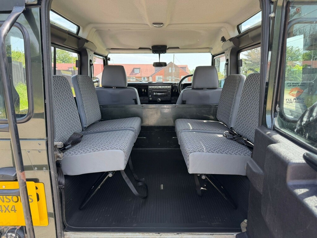 Land Rover Defender 90 Suv Red #17