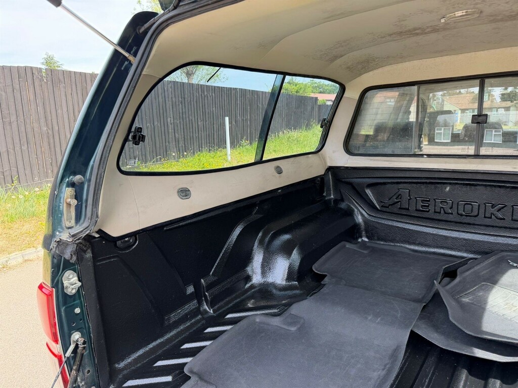 Toyota HILUX 3.0 Invincible 4X4 D-4d Dcb 169 Bhp Black #28