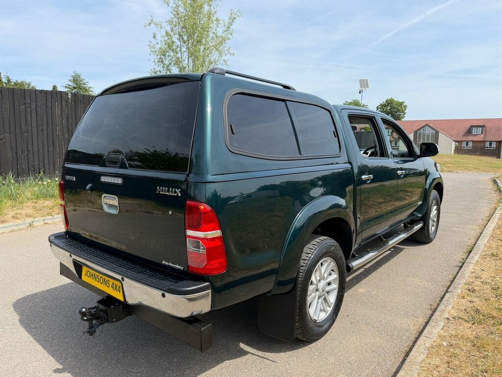 Toyota HILUX 3.0 Invincible 4X4 D-4d Dcb 169 Bhp Black #8