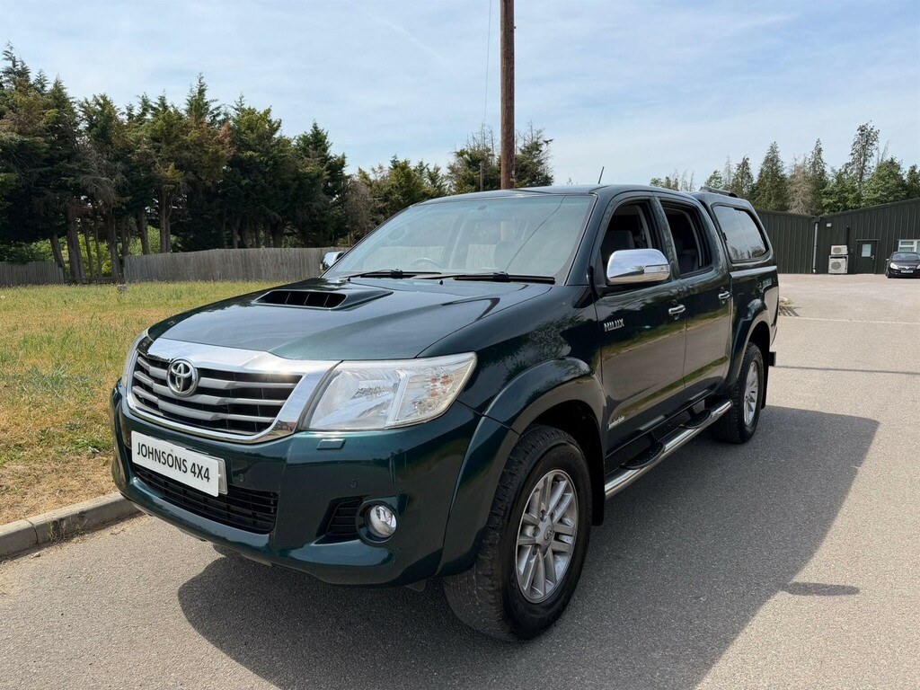 Toyota HILUX Pickup Green
