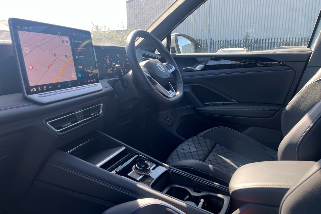Volkswagen Tiguan 1.5 Tsi 272 Ehybrid R-line Dsg DA25PDV Silver #2