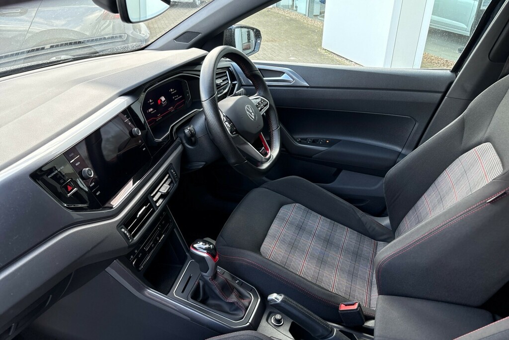 Volkswagen Polo 2.0 Tsi Gti Dsg MT72WKM Black #3