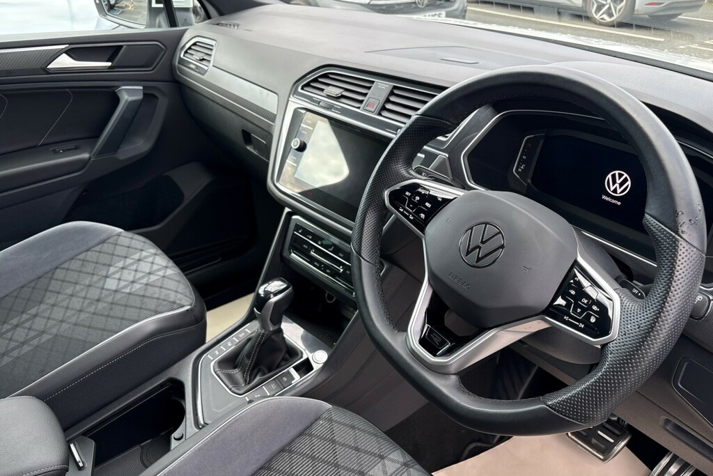 Volkswagen Tiguan 2.0 Tdi R-line Dsg RA72BUJ White #6