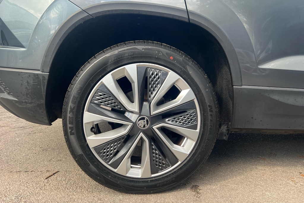 Skoda Karoq 2.0 Tdi 150 Se L 4X4 Dsg Grey #5