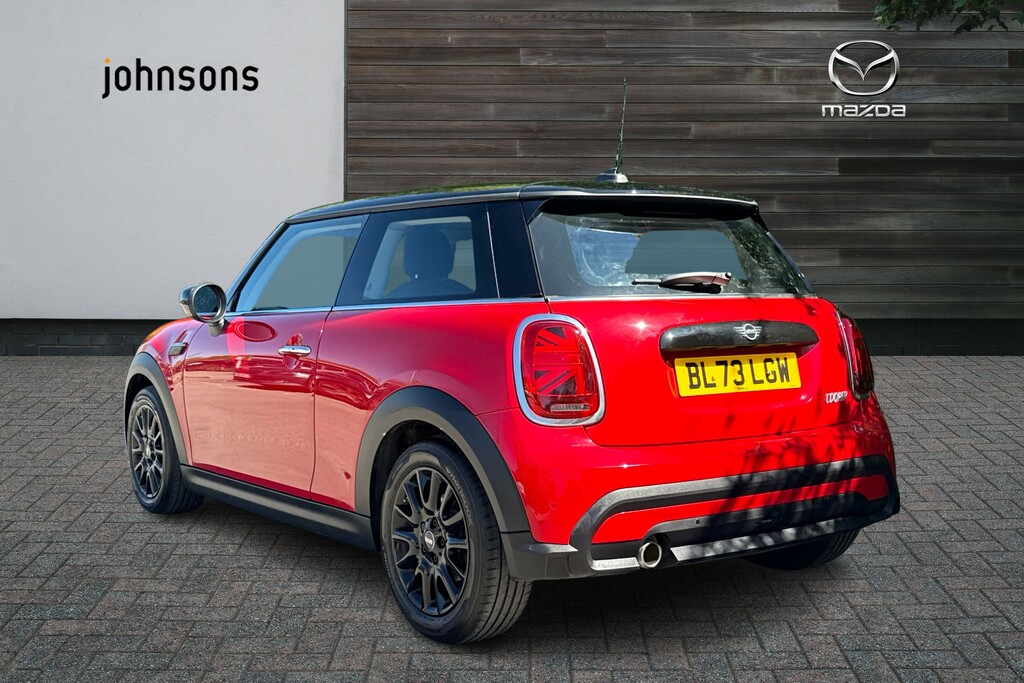 Mini Hatch 1.5 Cooper Classic BL73LGW Red #2