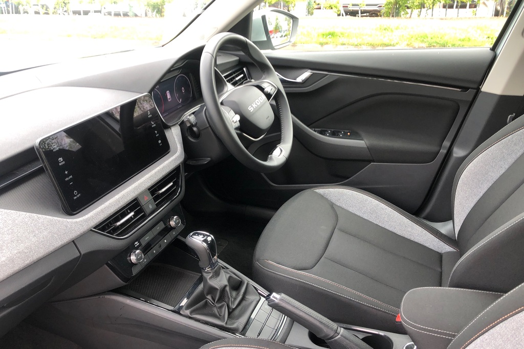 Skoda Kamiq 1.0 Tsi Se Edition Dsg GL25UCP Silver #2