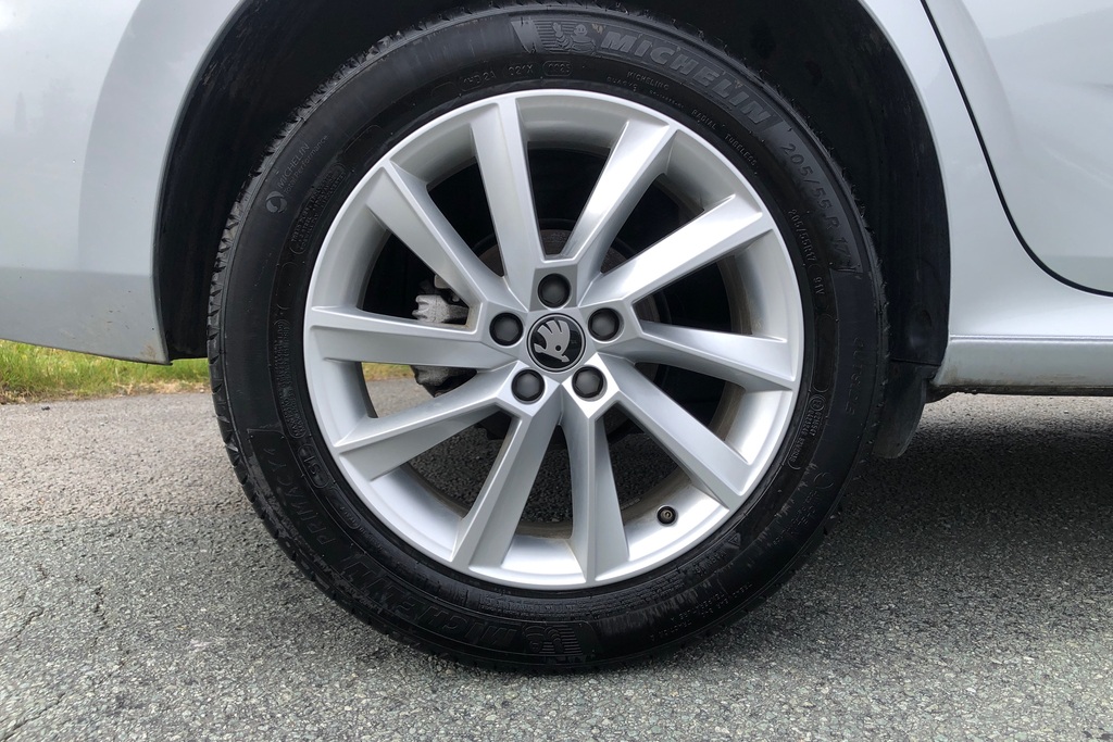 Skoda Kamiq 1.0 Tsi Se Edition Dsg GL25UCP Silver #5