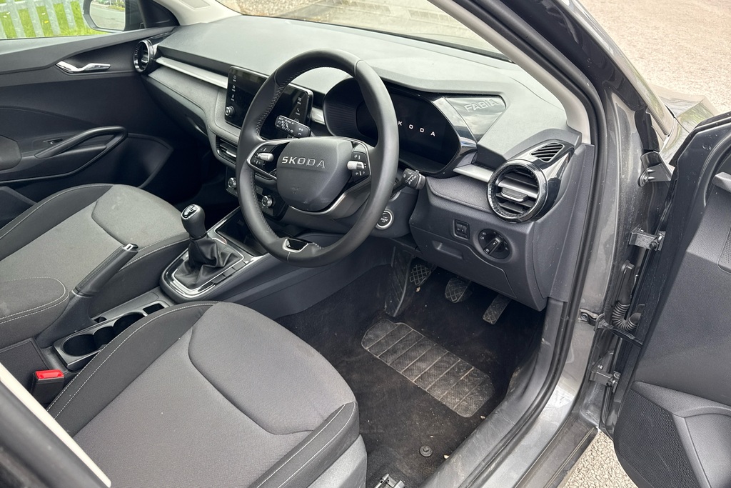 Skoda Fabia 1.0 Tsi Se Edition GL25DWG Grey #2
