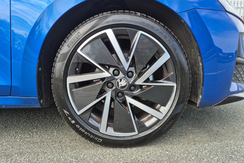 Skoda Octavia 1.5 Tsi 150 E-tec Sportline Dsg Blue #5