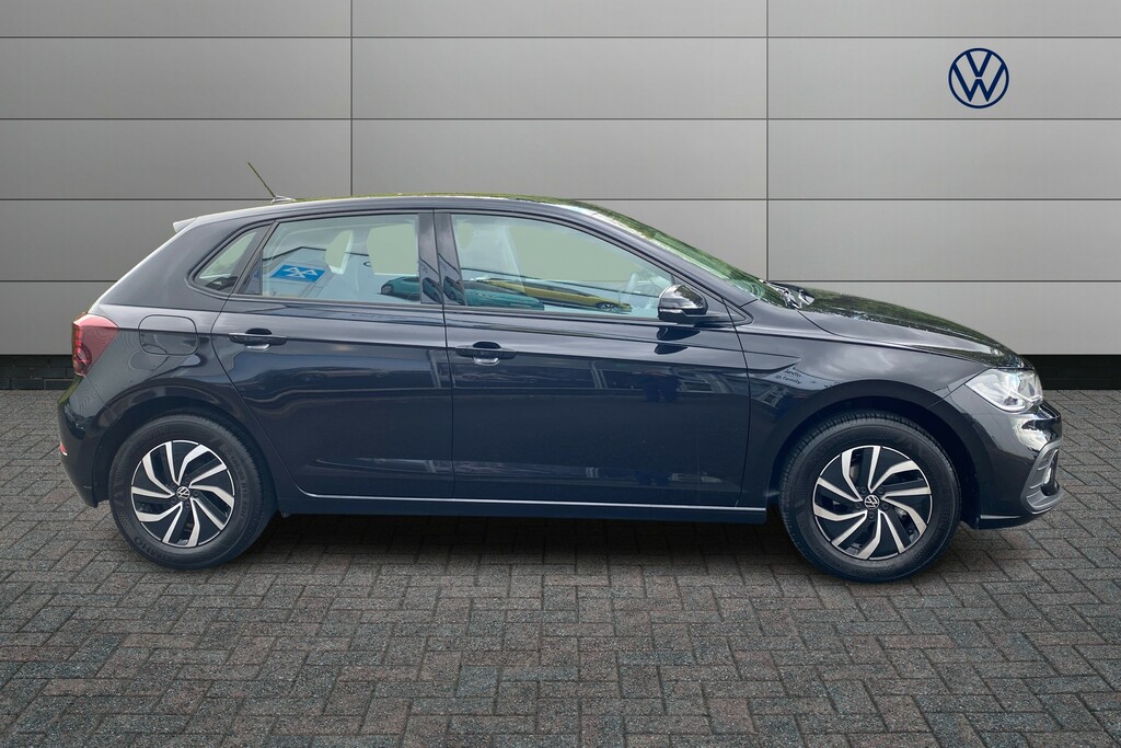 Volkswagen Polo 1.0 Tsi Life DT75HWZ Black #4