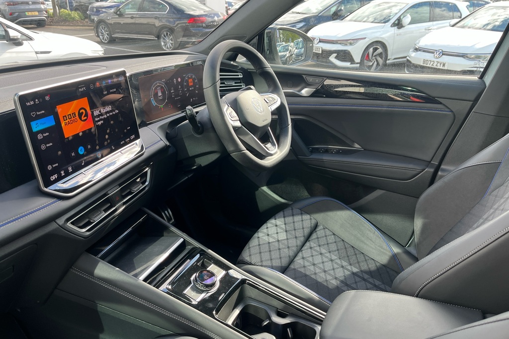 Volkswagen Tiguan 2.0 Tdi R-line Dsg KM75PUF Silver #4