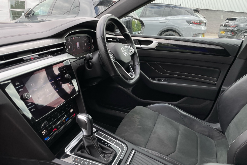 Volkswagen Arteon 1.4 Tsi Ehybrid R-line Dsg GD24KZF Black #2