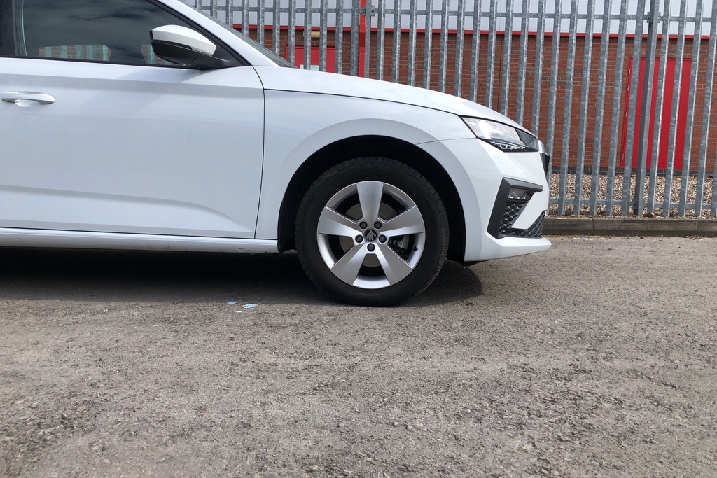 Skoda Scala 1.5 Tsi Se Edition Dsg DA25FFT White #5