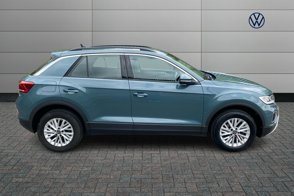 Volkswagen T-Roc 1.5 Tsi Life DE23LFV Blue #4