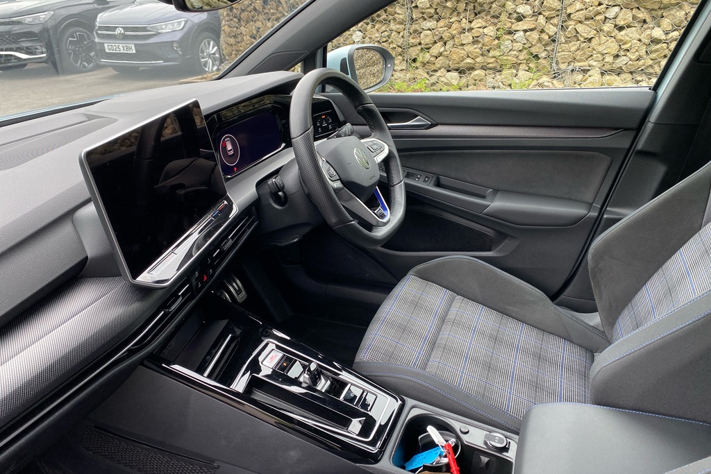 Volkswagen Golf 1.5 Tsi 272 Gte Ehybrid Dsg KN75VHD Blue #2