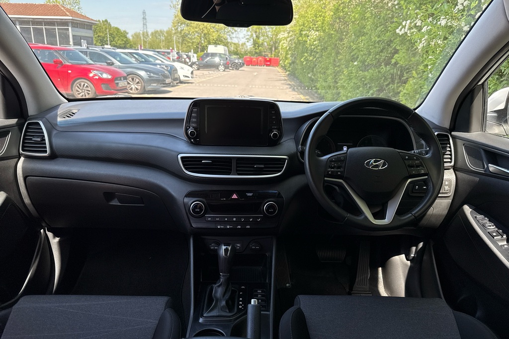 Hyundai Tucson T-gdi Se Nav EO68WTL White #3