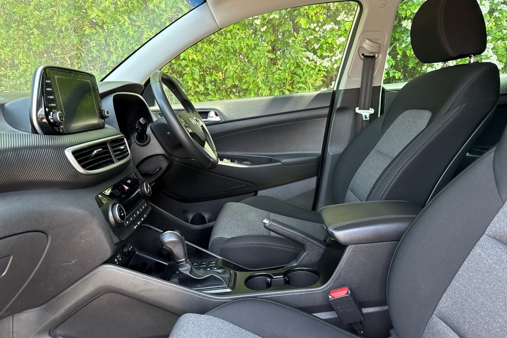 Hyundai Tucson T-gdi Se Nav EO68WTL White #6