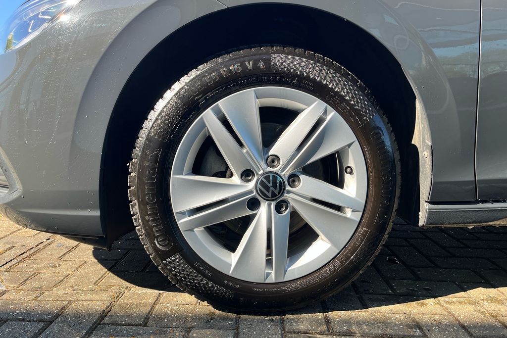 Volkswagen Golf 1.0 Etsi Life Dsg Grey #5