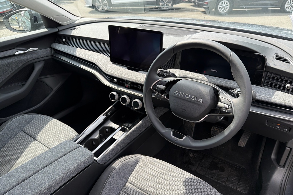 Skoda Superb 2.0 Tdi Se Technology Dsg Grey #6