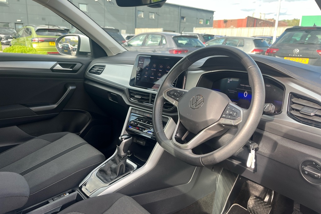 Volkswagen T-Roc 1.5 Tsi Life Dsg PK23VAD White #6