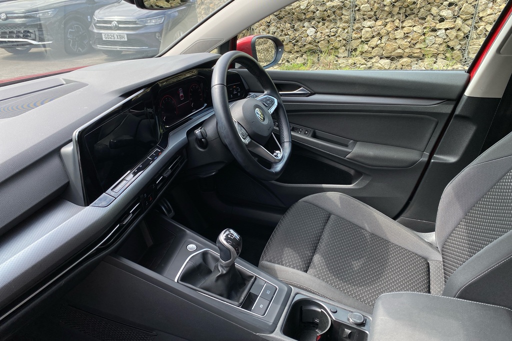 Volkswagen Golf 1.0 Tsi Active MK71UCD Red #2