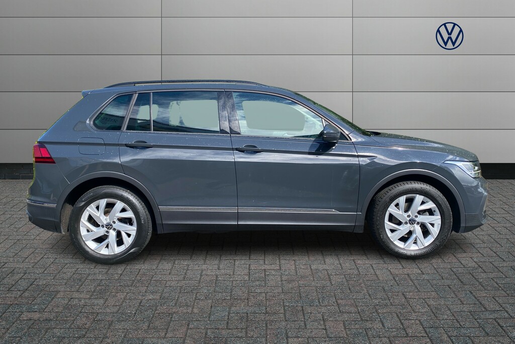 Volkswagen Tiguan 1.5 Tsi 150 Life Dsg LA70MXW Grey #4