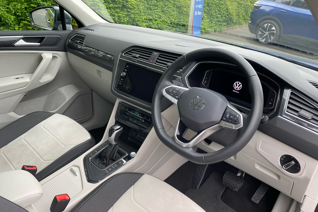 Volkswagen Tiguan 1.5 Tsi 150 Elegance Dsg LV23KXP Grey #6