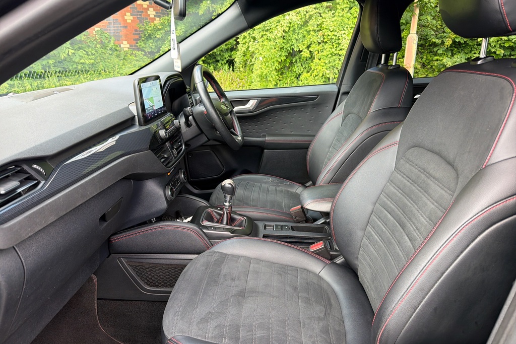 Ford Kuga 1.5 Ecoboost 150 St-line Edition AV21MME Black #6