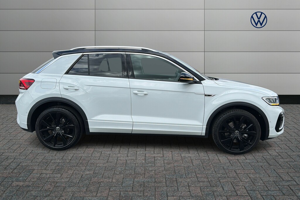 Volkswagen T-Roc 1.5 Tsi R-line VX75YFG Black #4