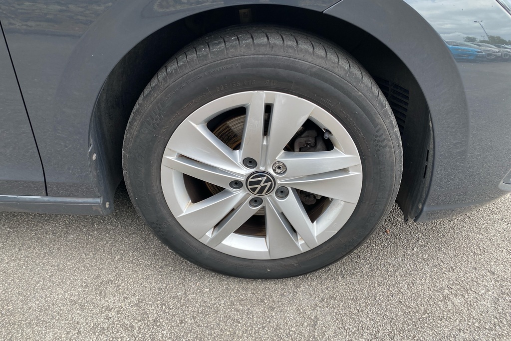 Volkswagen Golf 1.5 Tsi 150 Life DY70JCJ Grey #5