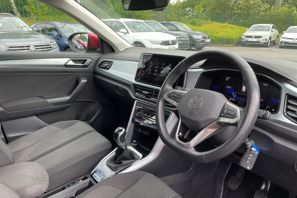 Volkswagen T-Roc 1.5 Tsi Life DE23UMR Red #6